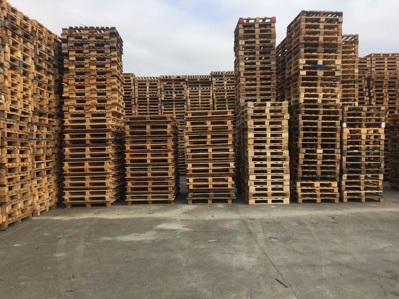 CompraVenta de Palets Reciclados de Madera RECECO